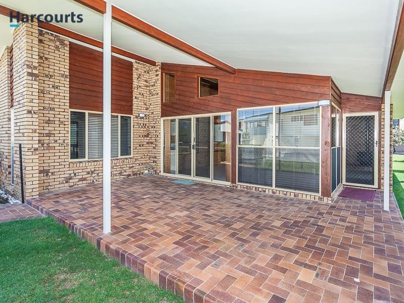 4 Third Avenue, Toorbul QLD 4510