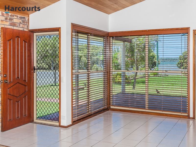 4 Third Avenue, Toorbul QLD 4510