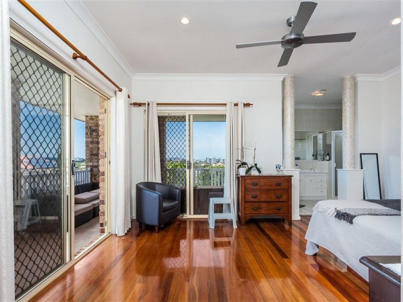 57 Southerden Drive, North Lakes QLD 4509