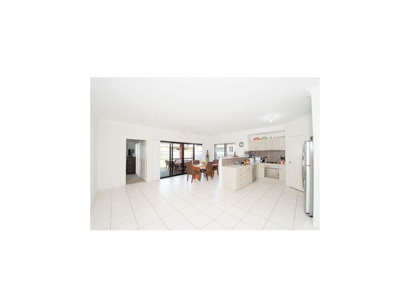 14 Ningaui Crescent, North Lakes QLD 4509