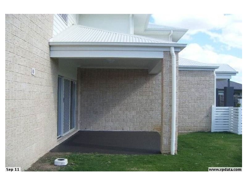 1/5 Kangaroo Street, North Lakes QLD 4509