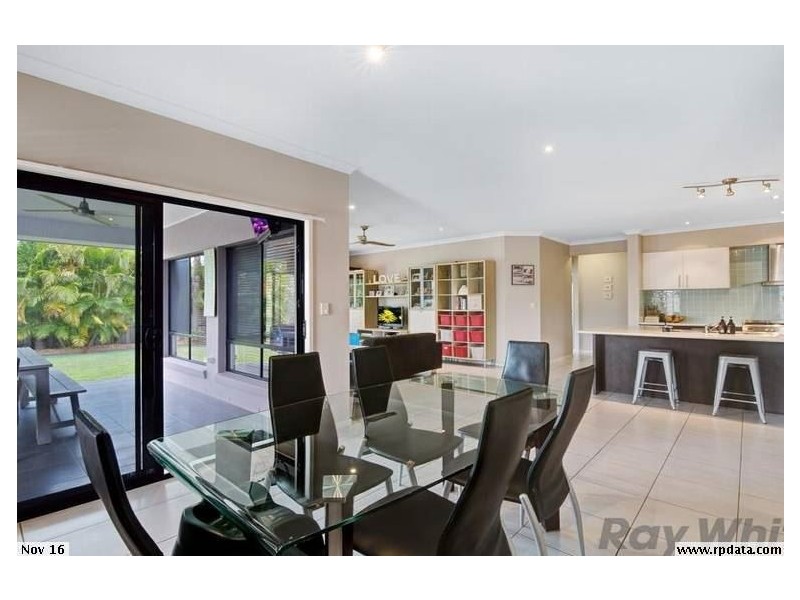 10 Kurrajong Circuit, North Lakes QLD 4509