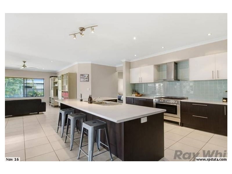 10 Kurrajong Circuit, North Lakes QLD 4509