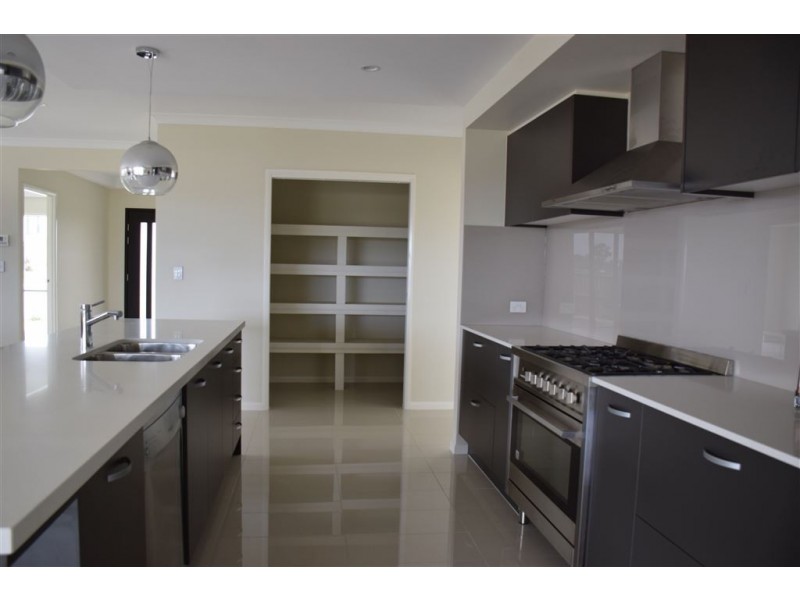 43 Hinton Crescent, Mango Hill QLD 4509