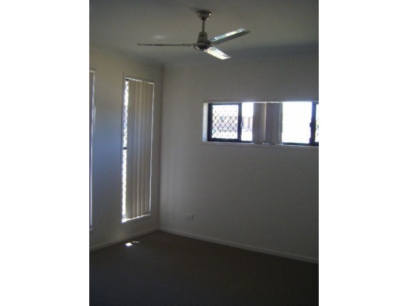 38 Astley Pde, North Lakes QLD 4509