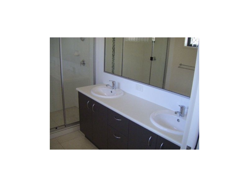 38 Astley Pde, North Lakes QLD 4509