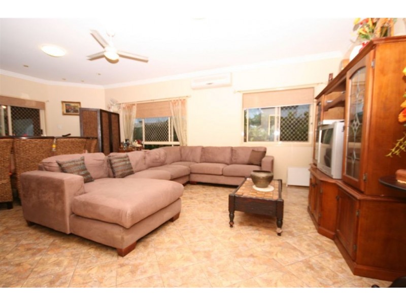 14 Marsh Parade, North Lakes QLD 4509