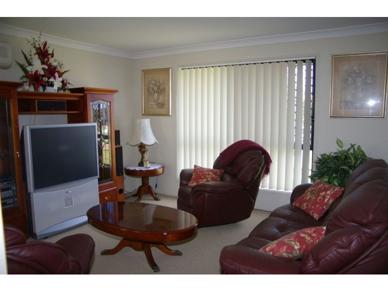 16 Briggs Drive, Caboolture QLD 4510