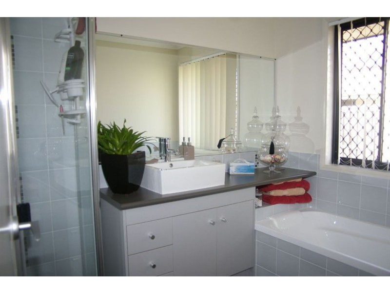 16 Briggs Drive, Caboolture QLD 4510