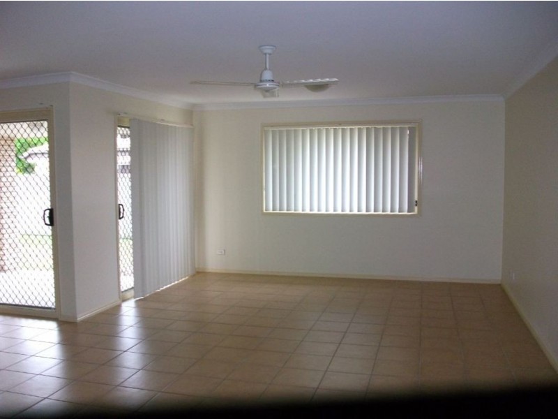 13 Norseman Street, Rothwell QLD 4022