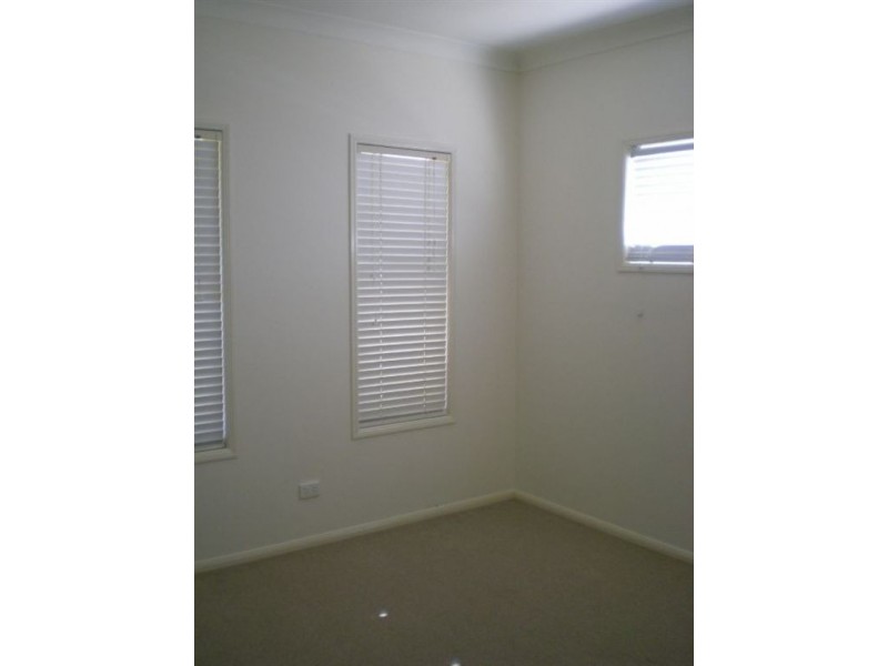 16 Brockman Street, North Lakes QLD 4509