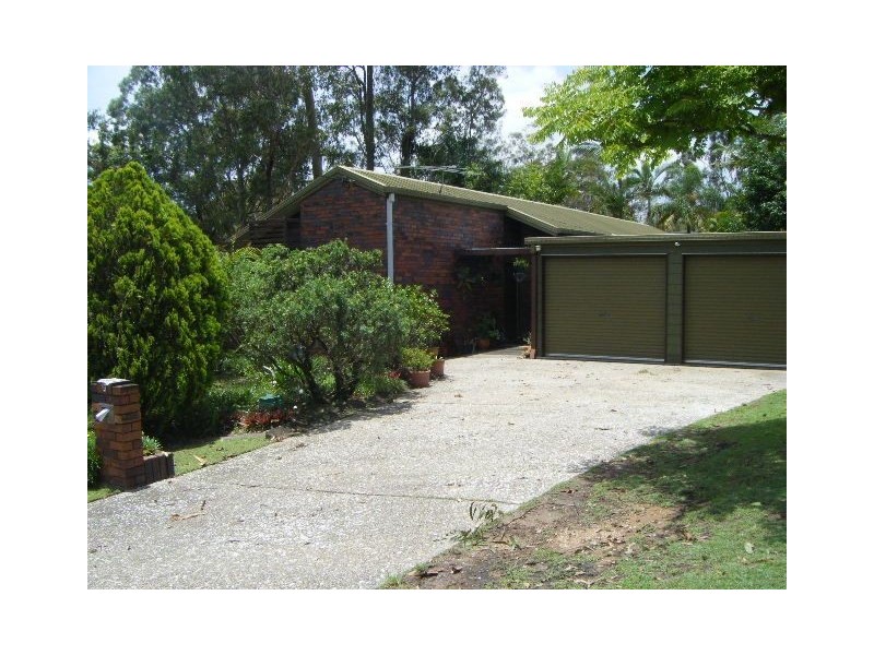 13 St Quentin Court, Petrie QLD 4502