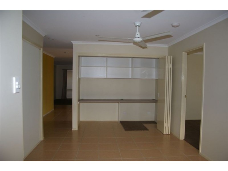 3 Chesterton Court, North Lakes QLD 4509