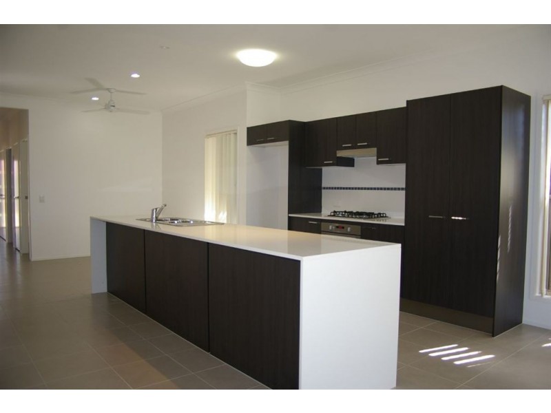 5 Lanagan Circuit, North Lakes QLD 4509