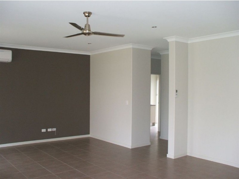 12 Glider Street, North Lakes QLD 4509