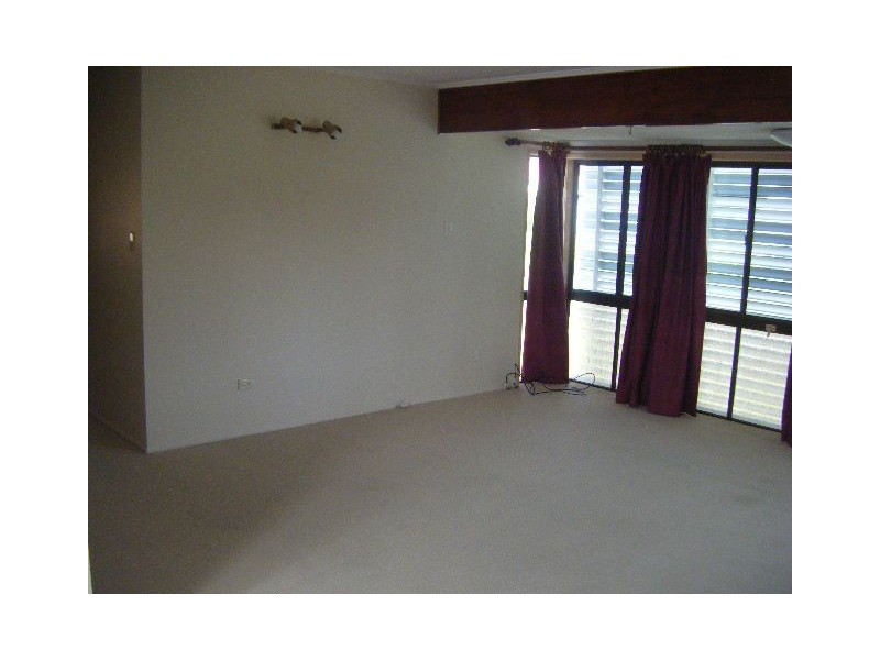 6 Lauder Street, Kallangur QLD 4503