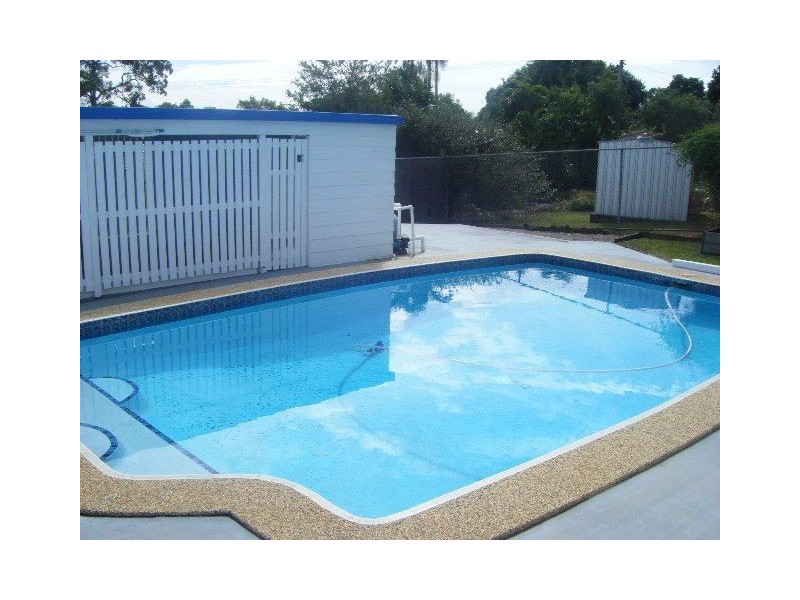 6 Lauder Street, Kallangur QLD 4503