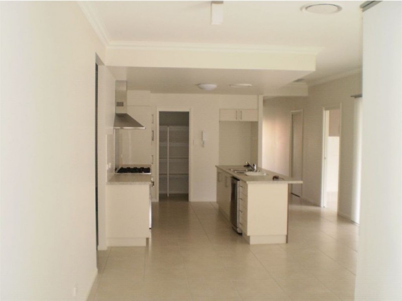 40 Mulgara Crt, North Lakes QLD 4509