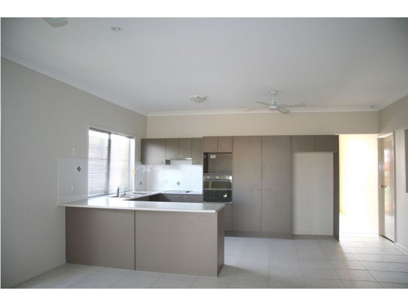 9 Wilga Street, North Lakes QLD 4509