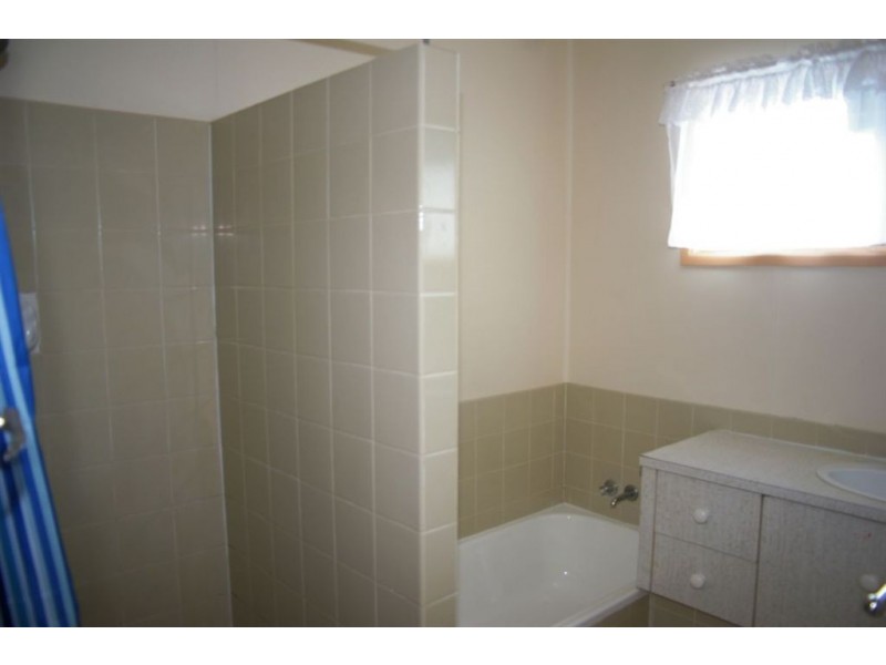 6 Lauder Street, Kallangur QLD 4503