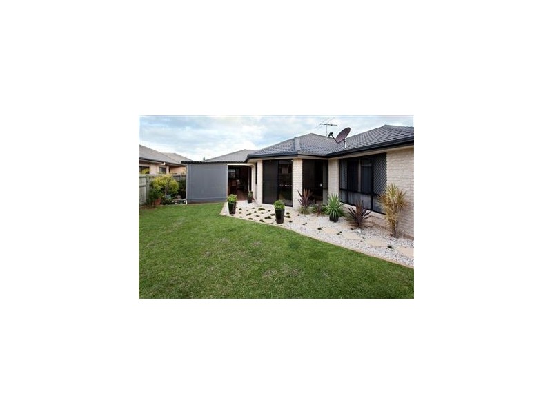 10 Riberry, North Lakes QLD 4509