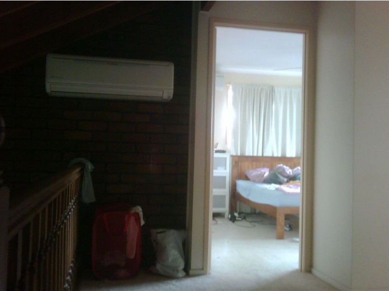 9 Columbia Ct, Scarborough QLD 4020