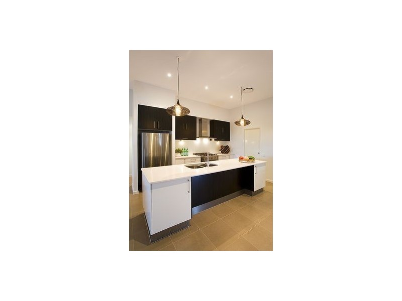 4 Moloney Place, North Lakes QLD 4509