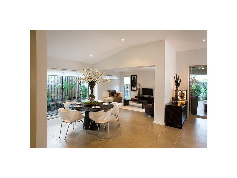 4 Moloney Place, North Lakes QLD 4509