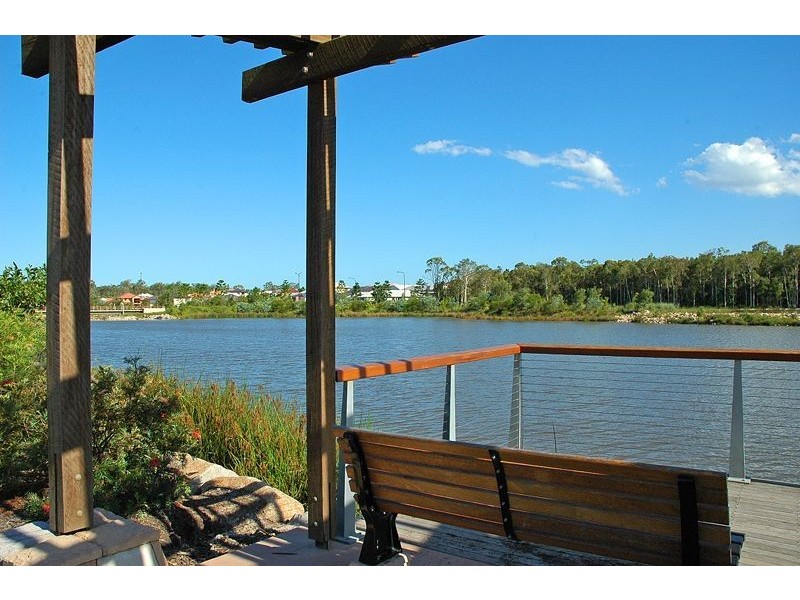 North Lakes QLD 4509