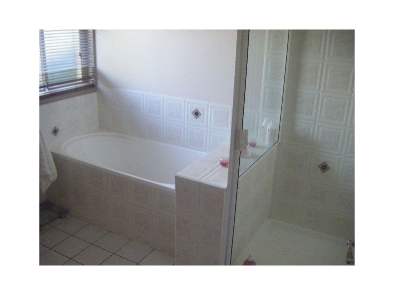 14 Donnelly Drive, Kallangur QLD 4503