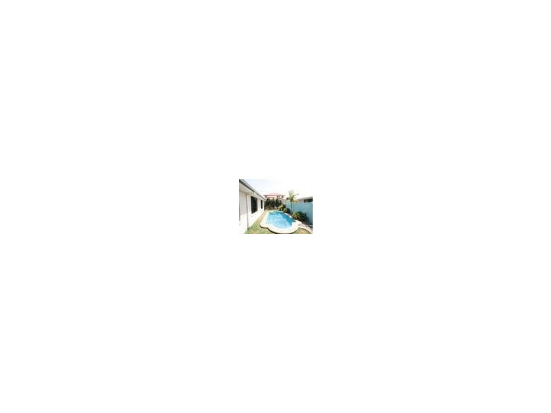 24 Dotterel Crescent, North Lakes QLD 4509