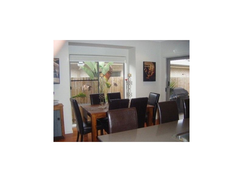 15 Kowari Crescent, North Lakes QLD 4509