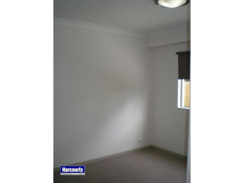 3/7 Annie Street, Woody Point QLD 4019