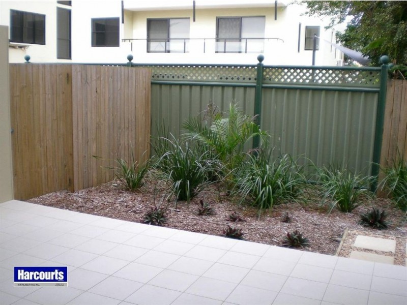 3/7 Annie Street, Woody Point QLD 4019