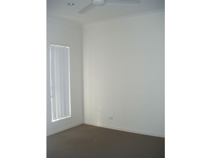 14 Langer, North Lakes QLD 4509