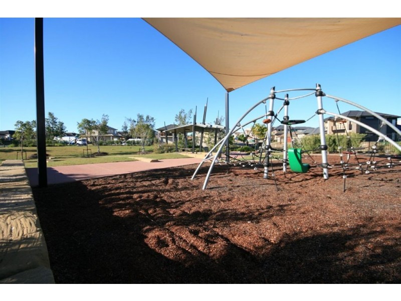 18 First Street, North Lakes QLD 4509