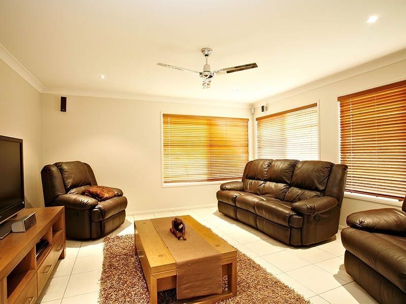 6 Saturn Court, Mango Hill QLD 4509