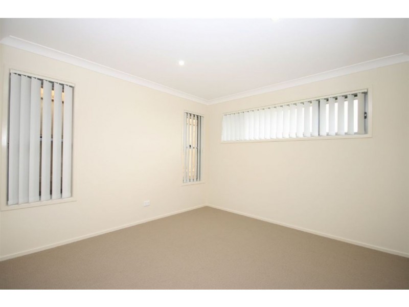 30 Nina Crescent, North Lakes QLD 4509