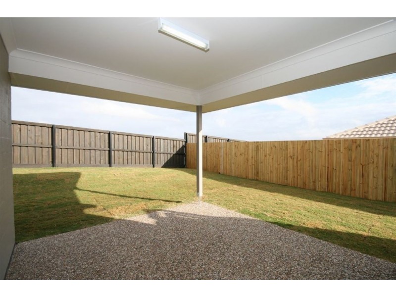 30 Nina Crescent, North Lakes QLD 4509