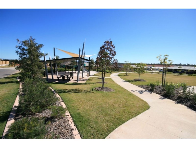 30 Nina Crescent, North Lakes QLD 4509