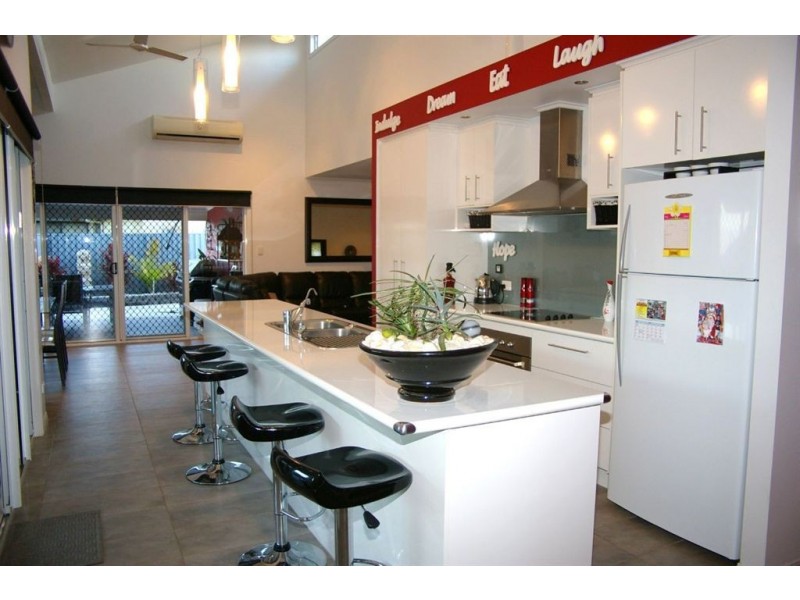 12 Creekside Drive, Narangba QLD 4504