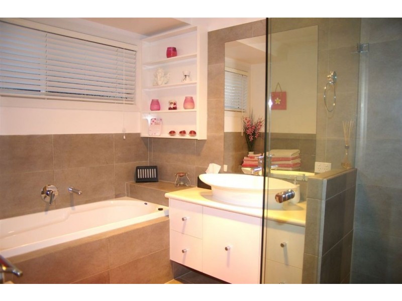 12 Creekside Drive, Narangba QLD 4504