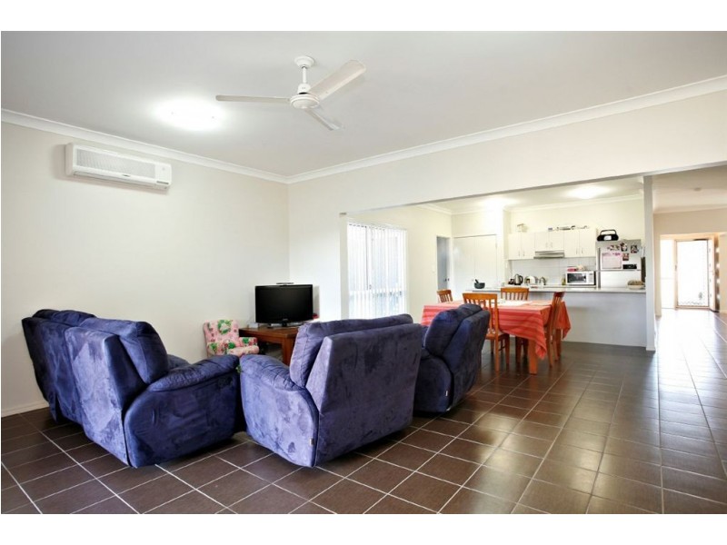 11 Pandorea Circuit, North Lakes QLD 4509