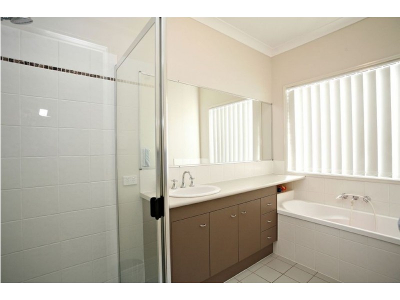 11 Pandorea Circuit, North Lakes QLD 4509