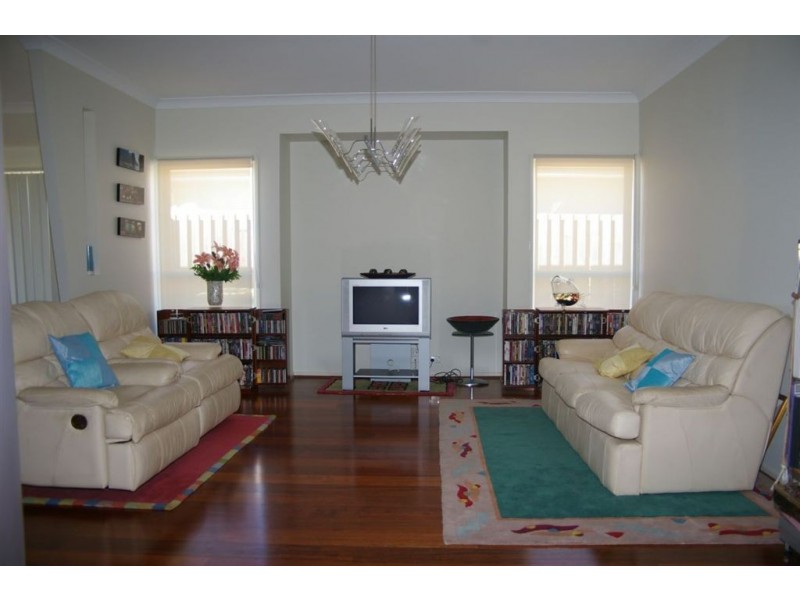 10 Dunnart Street, North Lakes QLD 4509
