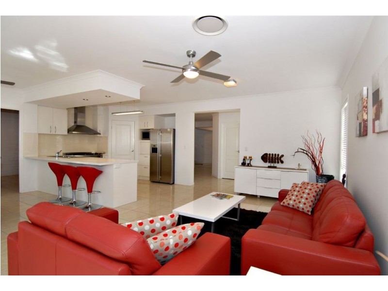 35 Northquarter Drive, Murrumba Downs QLD 4503