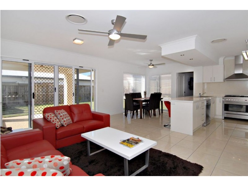 35 Northquarter Drive, Murrumba Downs QLD 4503