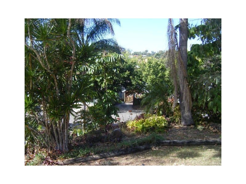 16 Simpson Court, Albany Creek QLD 4035