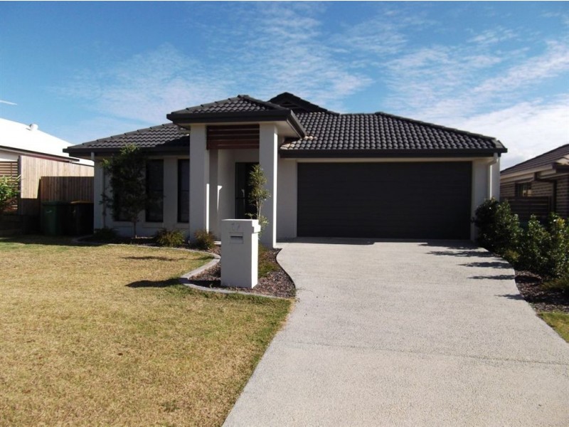 17 Menara Circuit, North Lakes QLD 4509