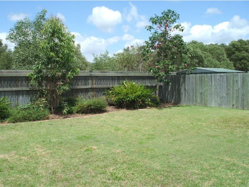 16 Whitfield Crescent, North Lakes QLD 4509
